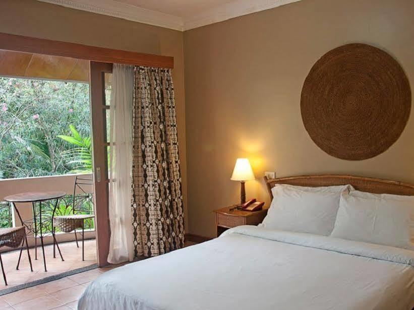 Elsalvador Beach Resort Maslog Kültér fotó